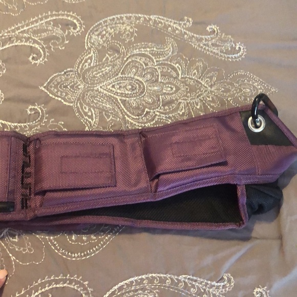 Running sling/crossbody/walking bag - Picture 3 of 6